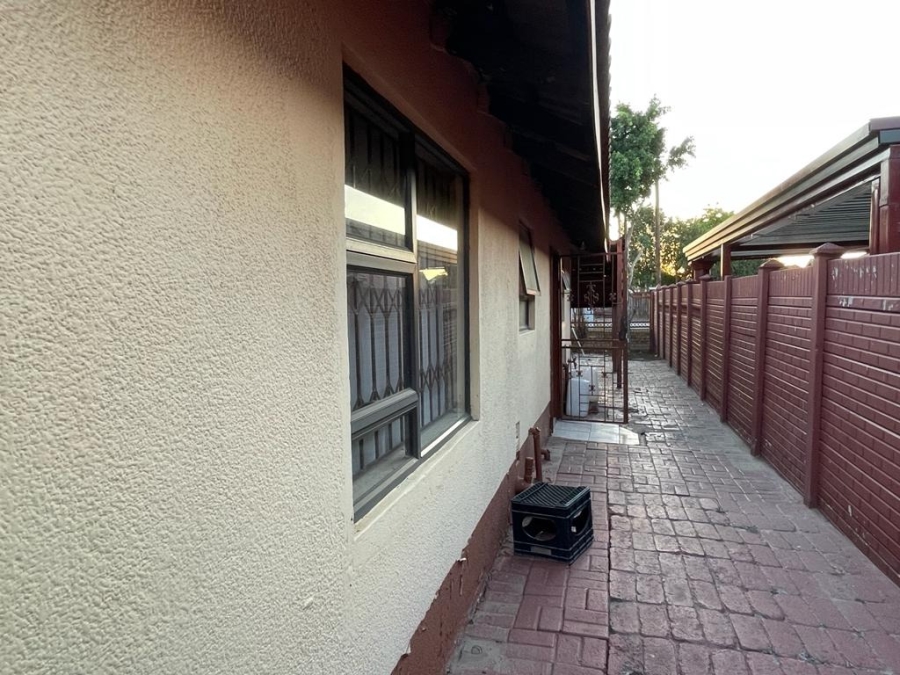 3 Bedroom Property for Sale in Boitekong North West